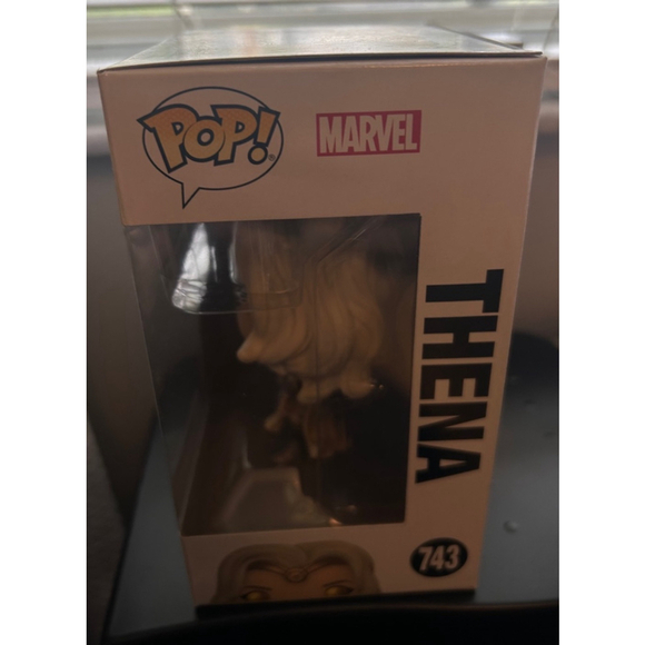 Funko Pop Marvel Eternals Thena Vinyl Figure 743 - Picture 3 of 4